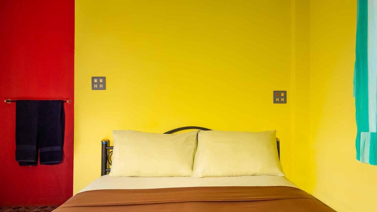 Sabina Guesthouse Kamala מראה חיצוני תמונה