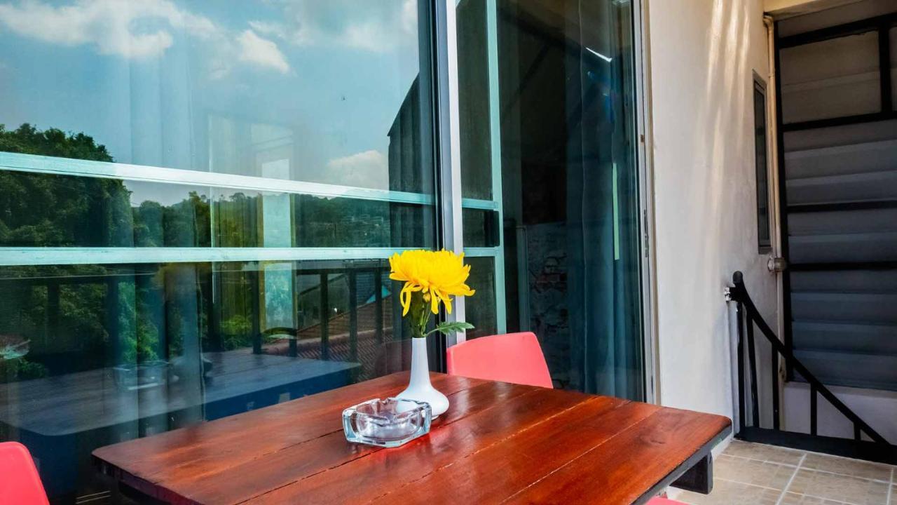 Sabina Guesthouse Kamala מראה חיצוני תמונה